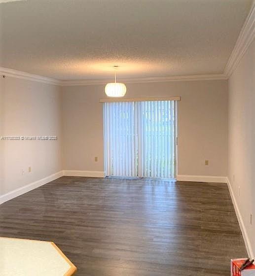 Building Photo - 9905 Westwood Dr