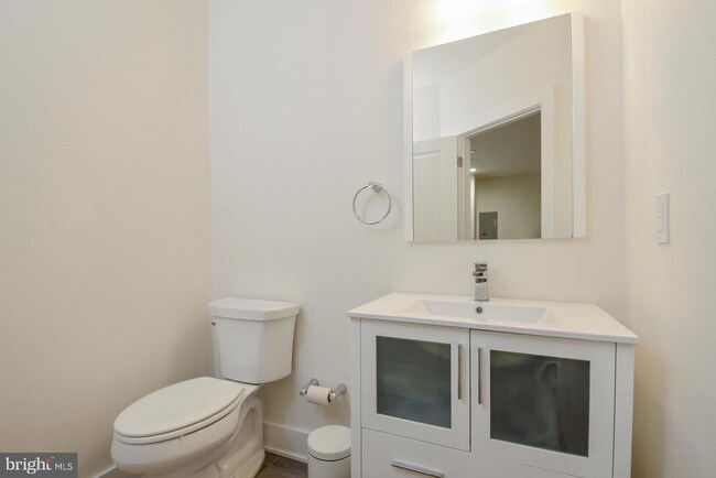 Foto del edificio - 158 W Thompson St