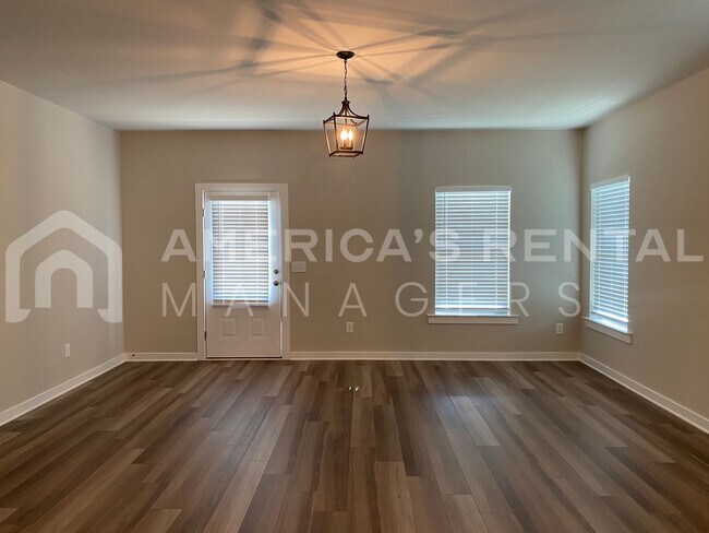 Foto del edificio - Home for Rent in Clanton, AL!!! Available to View Now!!!