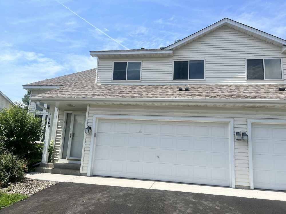 1109 Hawthorne Ct, Northfield, MN 55057 Townhome Rentals in