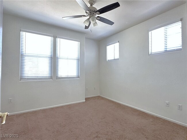 Building Photo - 2325 Windmill Pkwy