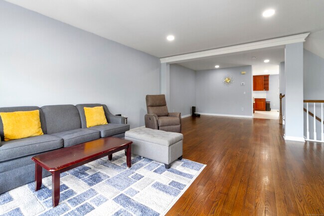 Foto del edificio - 3302 Eaton Ct