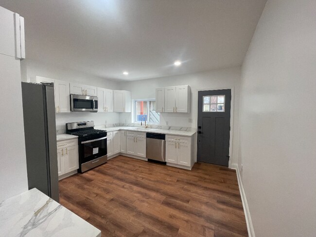 Foto del edificio - 4926 Blackberry Wy