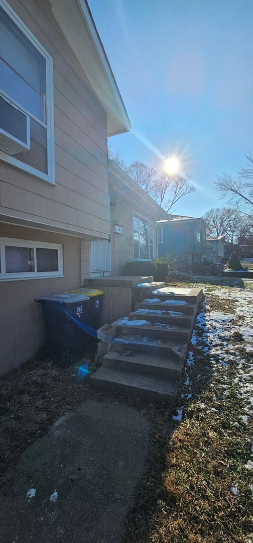 Foto del edificio - Refreshed crisp and clean! Welcome home