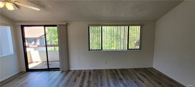 Building Photo - 27925 Tyler Ln