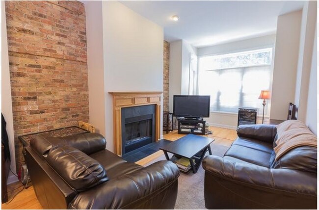 Foto del edificio - 1546 N Hudson Ave