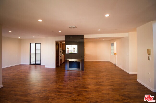 Foto del edificio - 301 W Loraine St