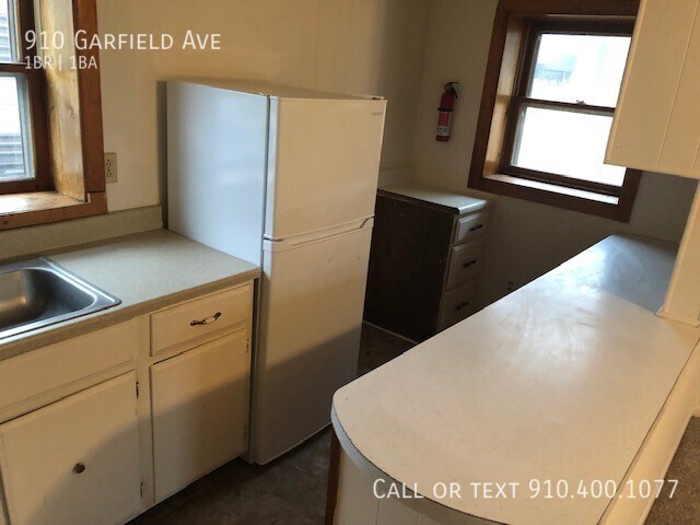 Building Photo - 1 Bedroom House for Rent