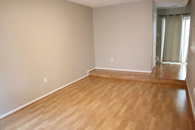 Building Photo - Gorgeous Updated Townhouse in the heart of...
