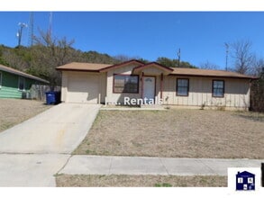 Building Photo - 602 Traci Dr