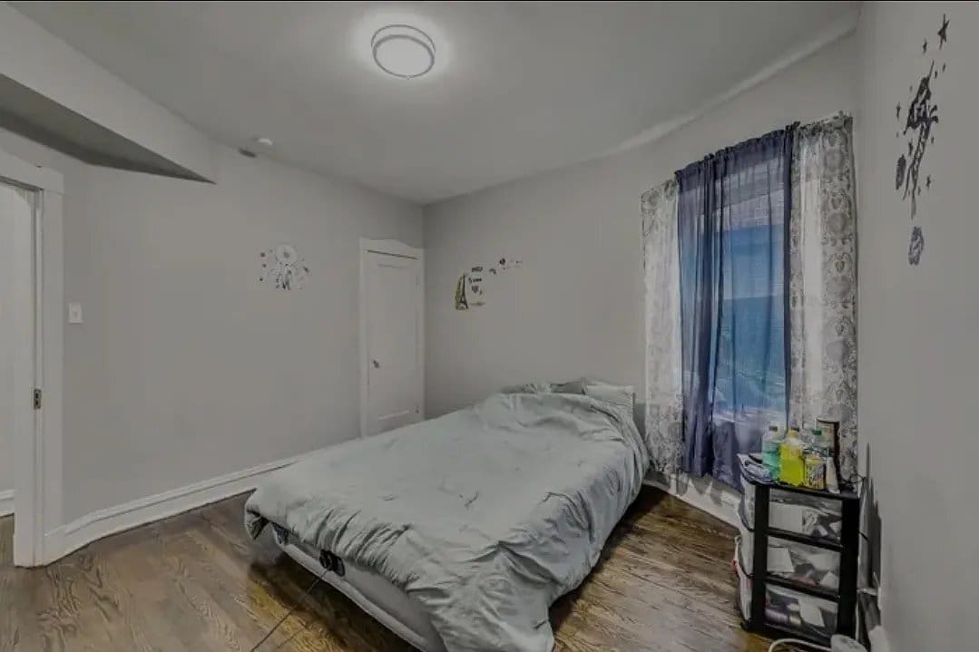 Building Photo - 8113 S Drexel Ave