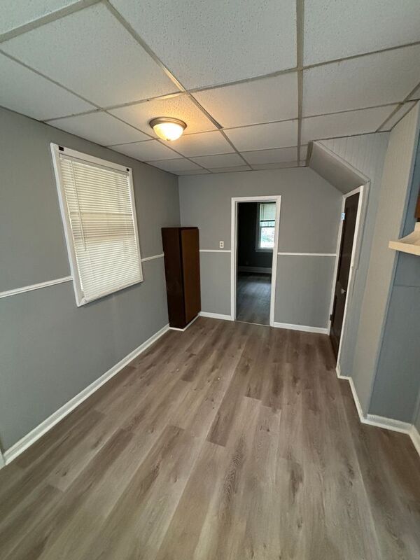 Foto del edificio - 206 Crown Dr