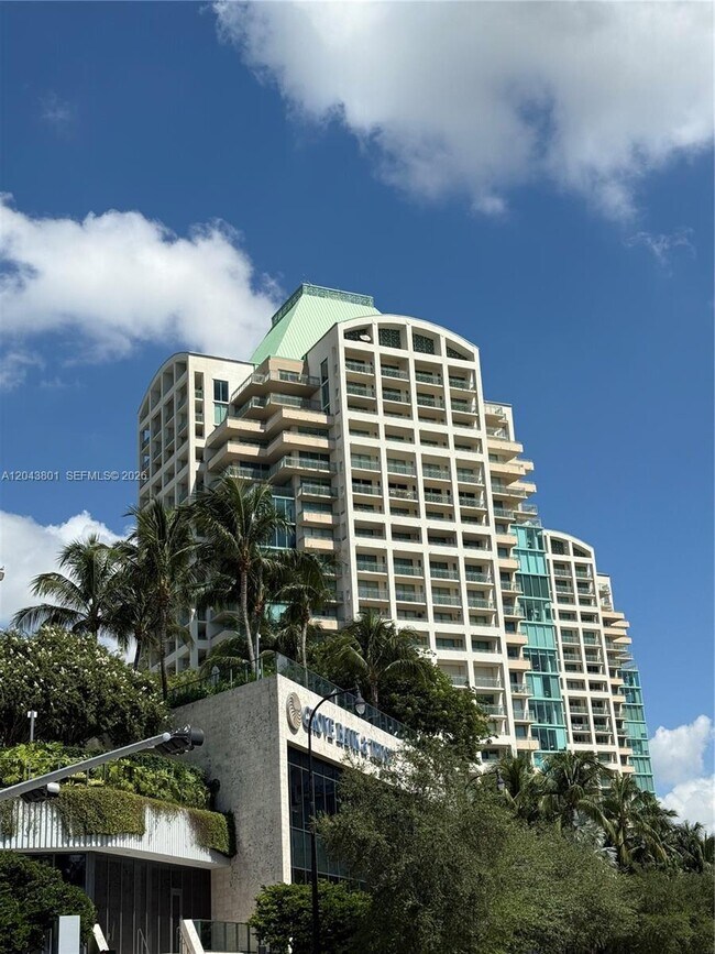 Building Photo - 3400 SW 27th Ave
