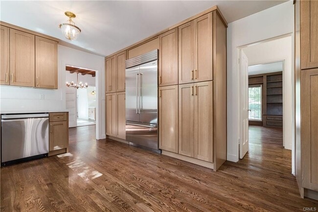 Building Photo - 4805 Alta Canyada Rd