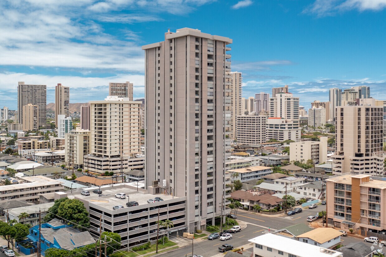 2100 Date Apartments Apartments in Honolulu, HI