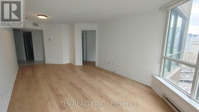 Building Photo - 38-2738 Elm St