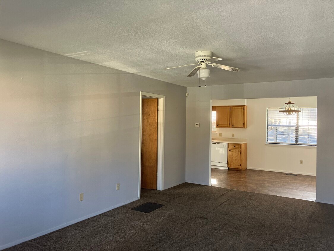 1203 Marion Anderson Rd, Hot Springs, AR 71913 Condo for Rent in Hot