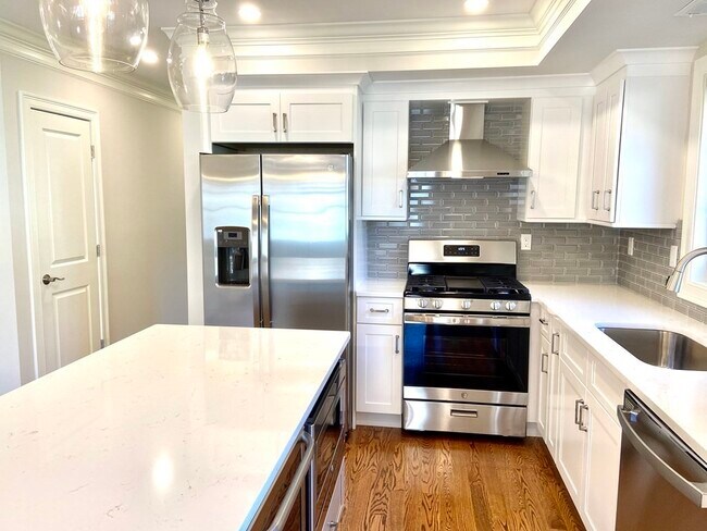 Foto del edificio - 8 Maplewood St