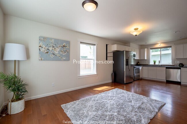 Foto del edificio - 7706 SE Washington St