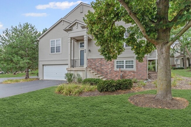 Building Photo - 1047 Chadwick Dr