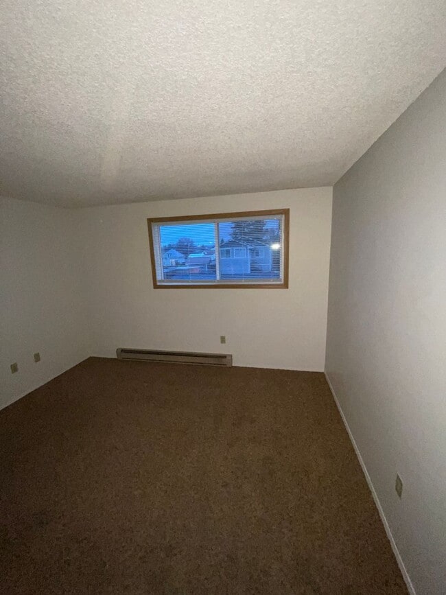 Building Photo - 1703 E Cataldo Ave
