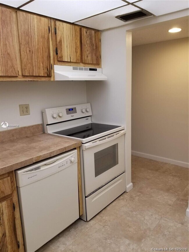 Foto del edificio - 8005 SW 107th Ave