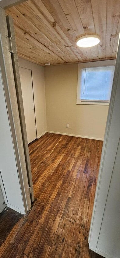 Building Photo - Rent - $1750 1 bed, 1 bath
