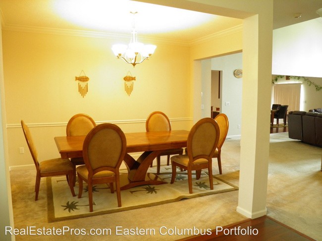 Foto del edificio - 6464 Fox Hollow Dr