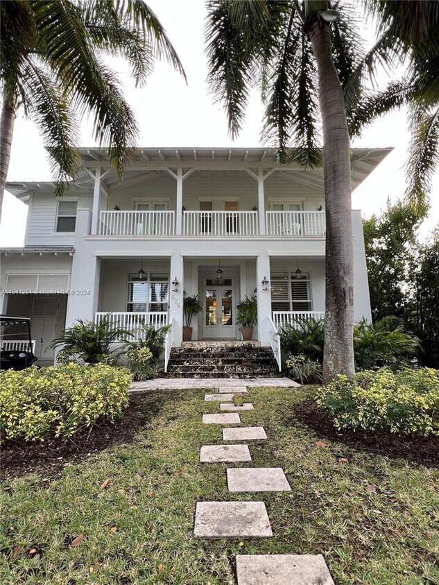 Foto principal - 475 Hampton Ln
