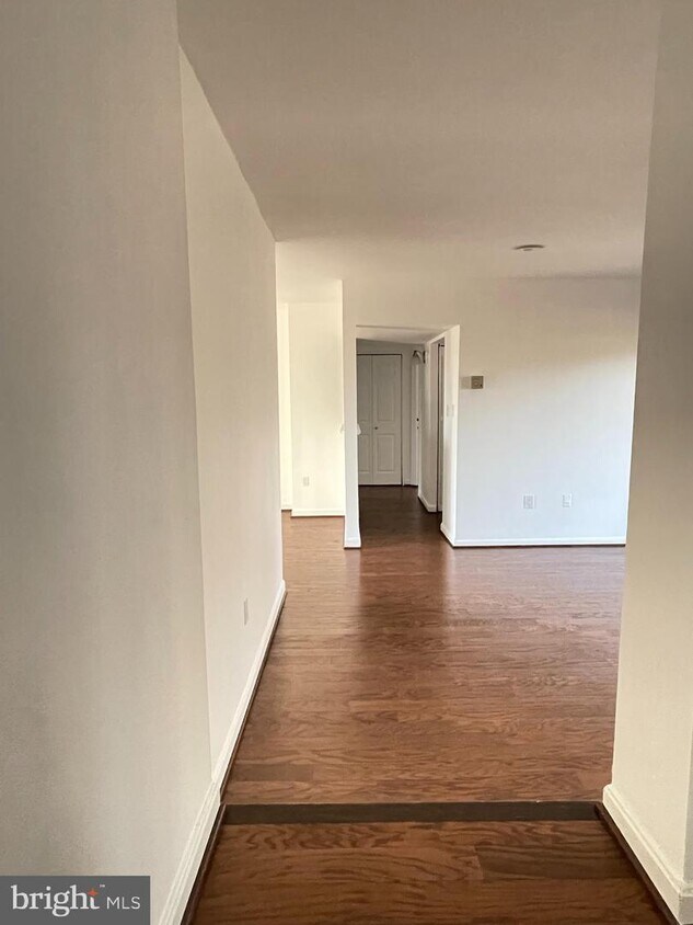 Foto principal - 17800-TOP Buehler Rd