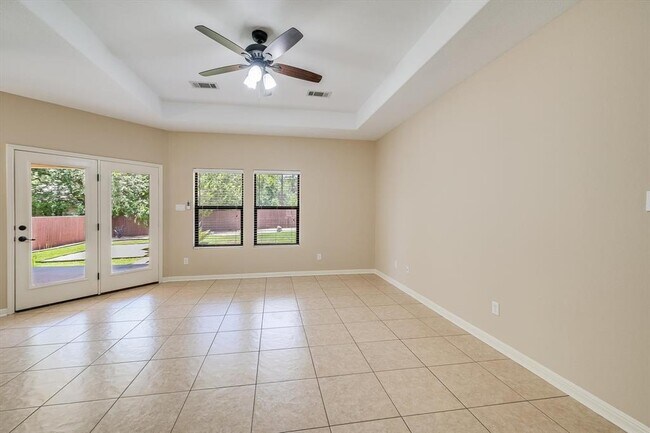 Building Photo - 14711 Longbranch Dr