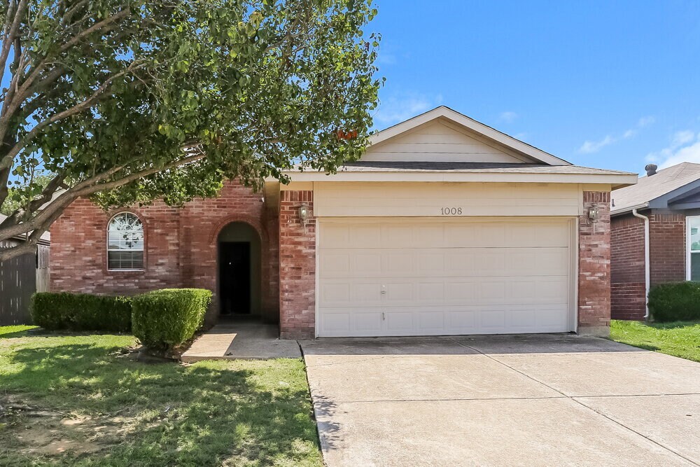 Foto principal - 1008 Buffalo Springs Dr