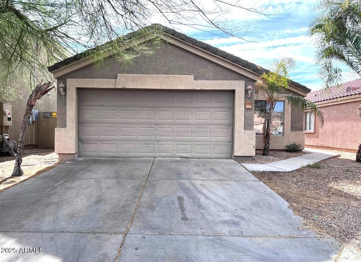 Primary Photo - 11121 E Aspen Ave