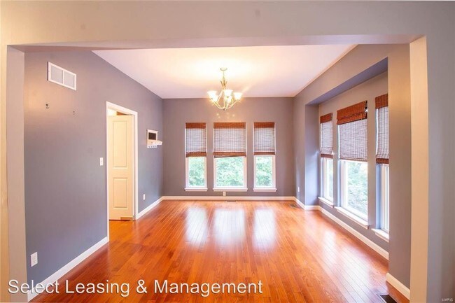 Building Photo - 3 br, 2.5 bath House - 2121 Franz Park Ln