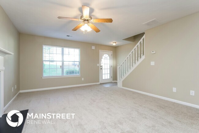 Building Photo - 6894 Smoke Ridge Dr