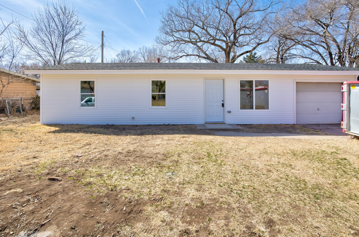 Primary Photo - 6141 N Judson Dr