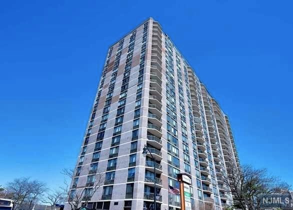 Primary Photo - 770 Anderson Ave