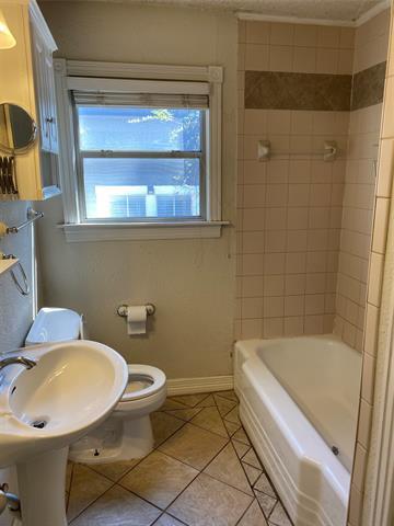 Foto del edificio - 3828 Collinwood Ave