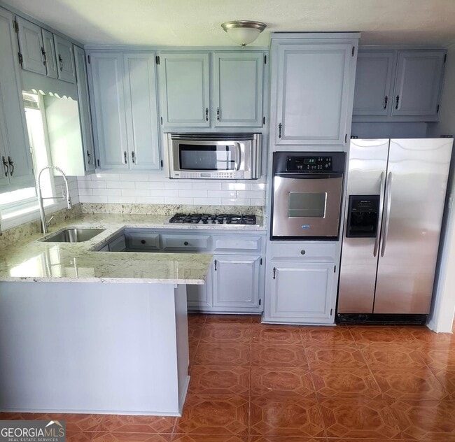 Building Photo - 3608 Glen Falls Dr