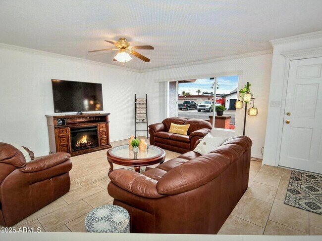 Building Photo - 4852 W Cochise Dr