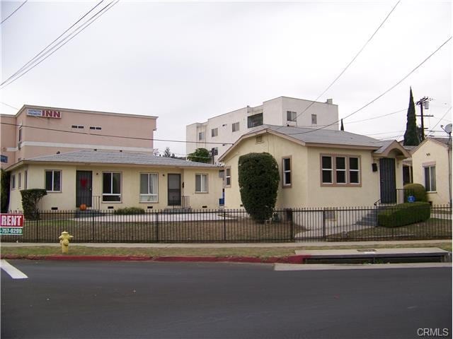 Primary Photo - Alpha Cottages