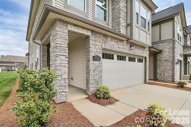 Foto del edificio - 9328 Glenburn Ln