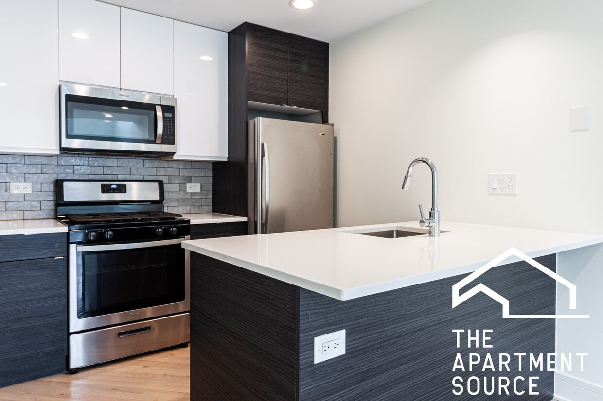 Photo - 944 West Grace St. Unit D201