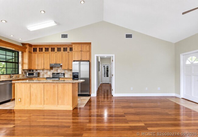 Building Photo - 28440 SW 192nd Ave