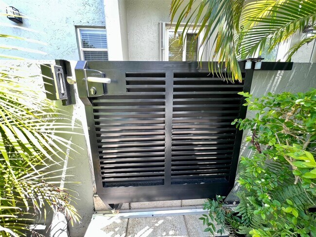 Foto del edificio - 9046 SW 203rd Terrace