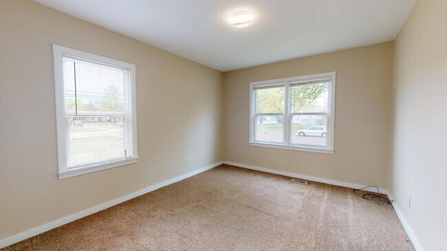 Foto del edificio - 2 Bedroom, 1 Bathroom Home in Hoisington, KS