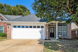 Building Photo - 6872 Mikayla Ln