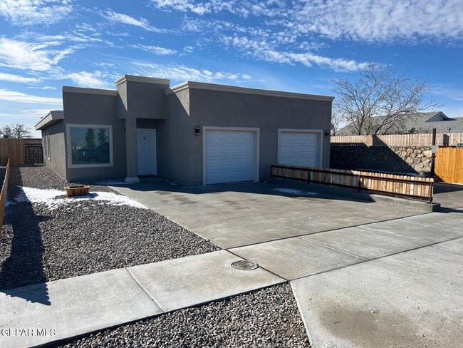 Building Photo - 13380 Soleen Rd