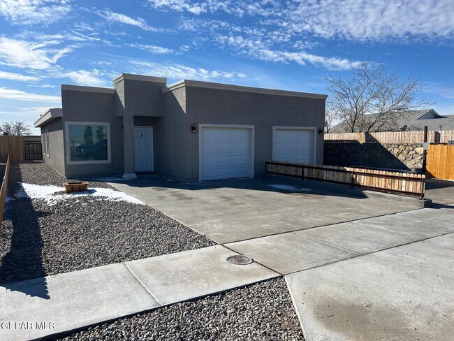 Foto del edificio - 13380 Soleen Rd