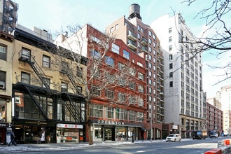 Building Photo - 140 W 23RD ST